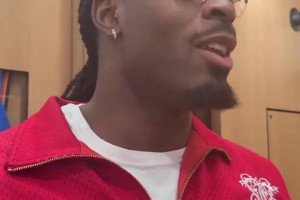 多特：我知道怎么防SGA，但他一场比赛拿到20分还是不成问题