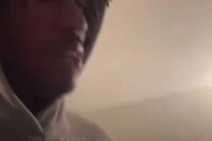 此前发布反LGBT言论！艾维直播中带着妻子一起入镜